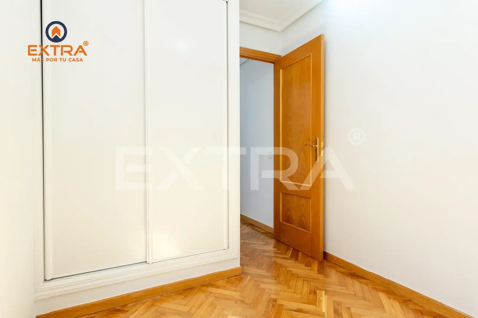 Bedroom of Flat for rent in Madrid  with Heating