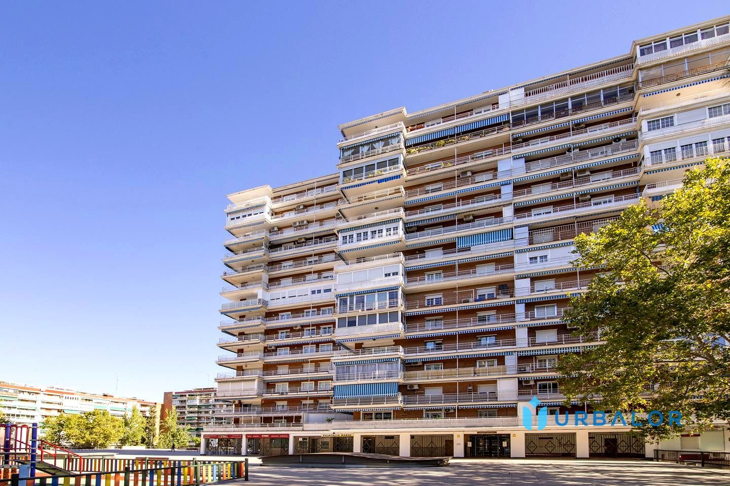 Exterior view of Flat for sale in Alcorcón  with Air Conditioner, Heating and Parquet flooring