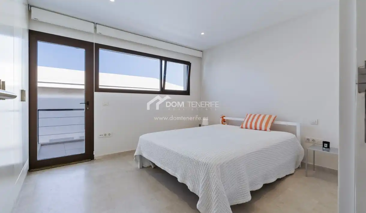 Casa amb piscina en venda a Playa de San Juan, imagen 25