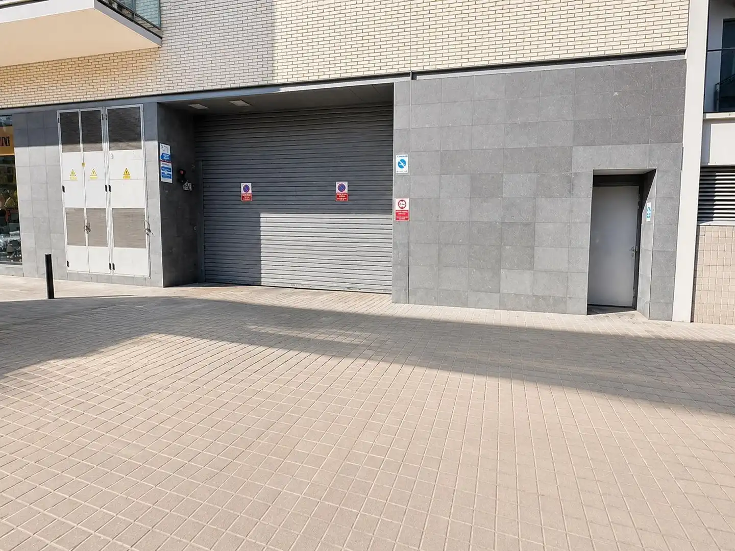 Parkplatz von Garage zum Verkauf in Badalona