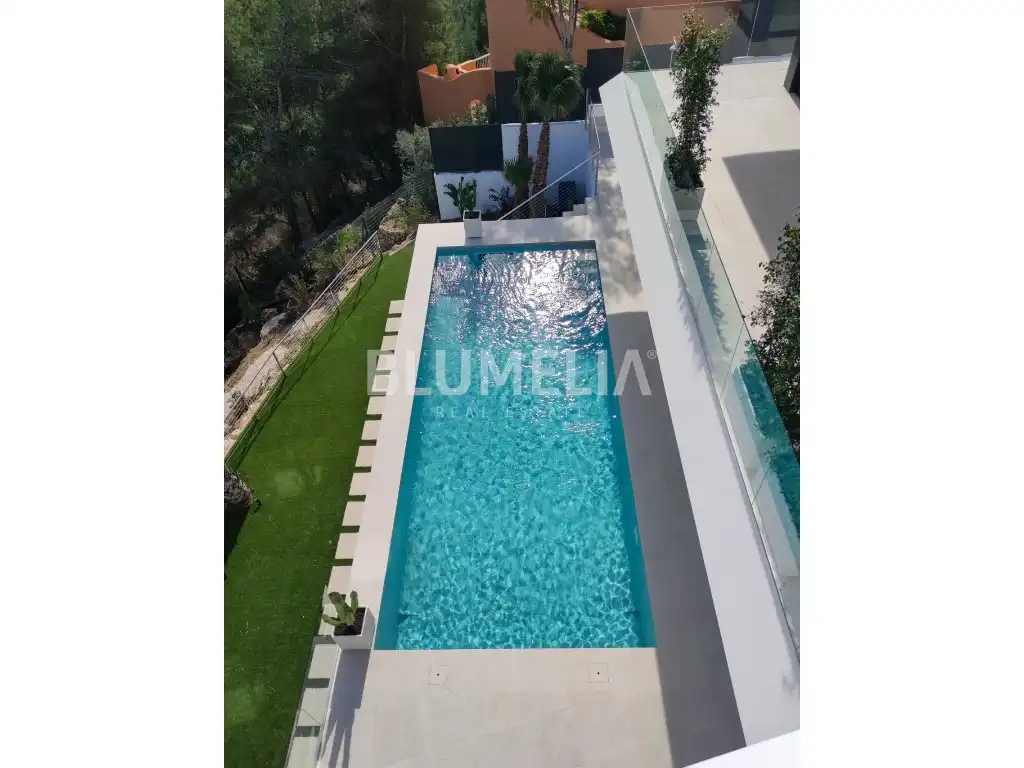 House with pool for sale in Avenida Principal De La Sierra, imagen 23