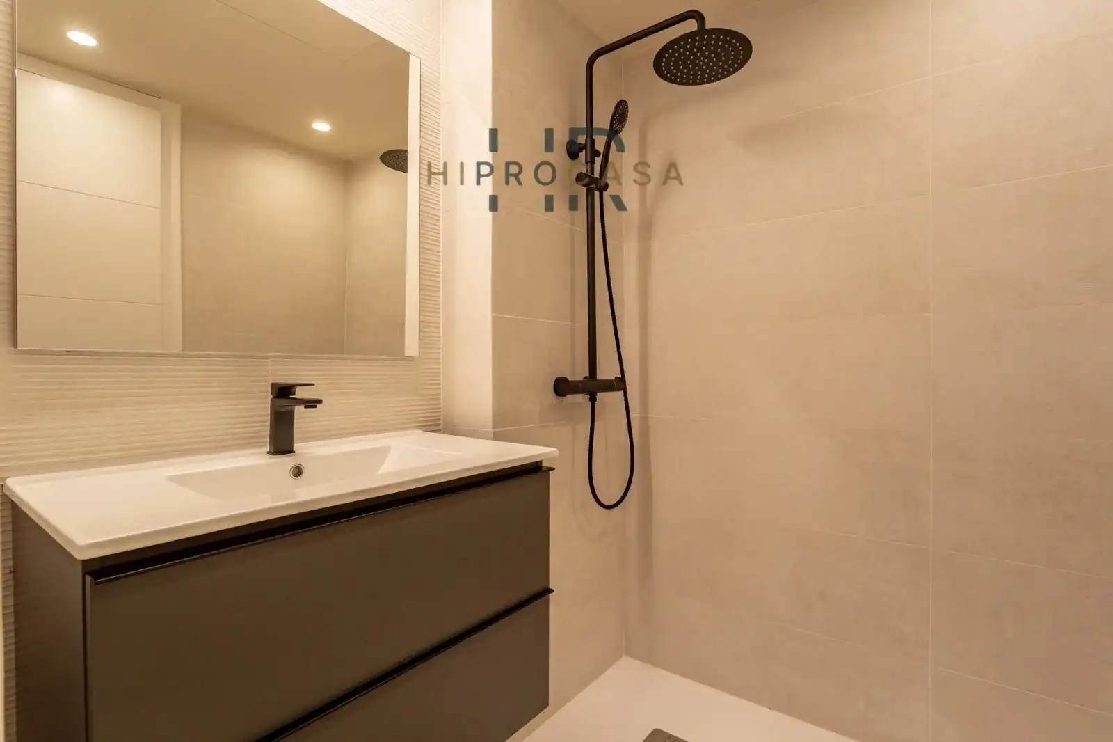 Baño de Ático en venta en Vila-seca con Aire acondicionado, Calefacción y Terraza