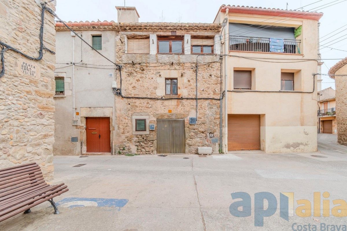 Exterior view of Single-family semi-detached for sale in Sant Joan de Mollet