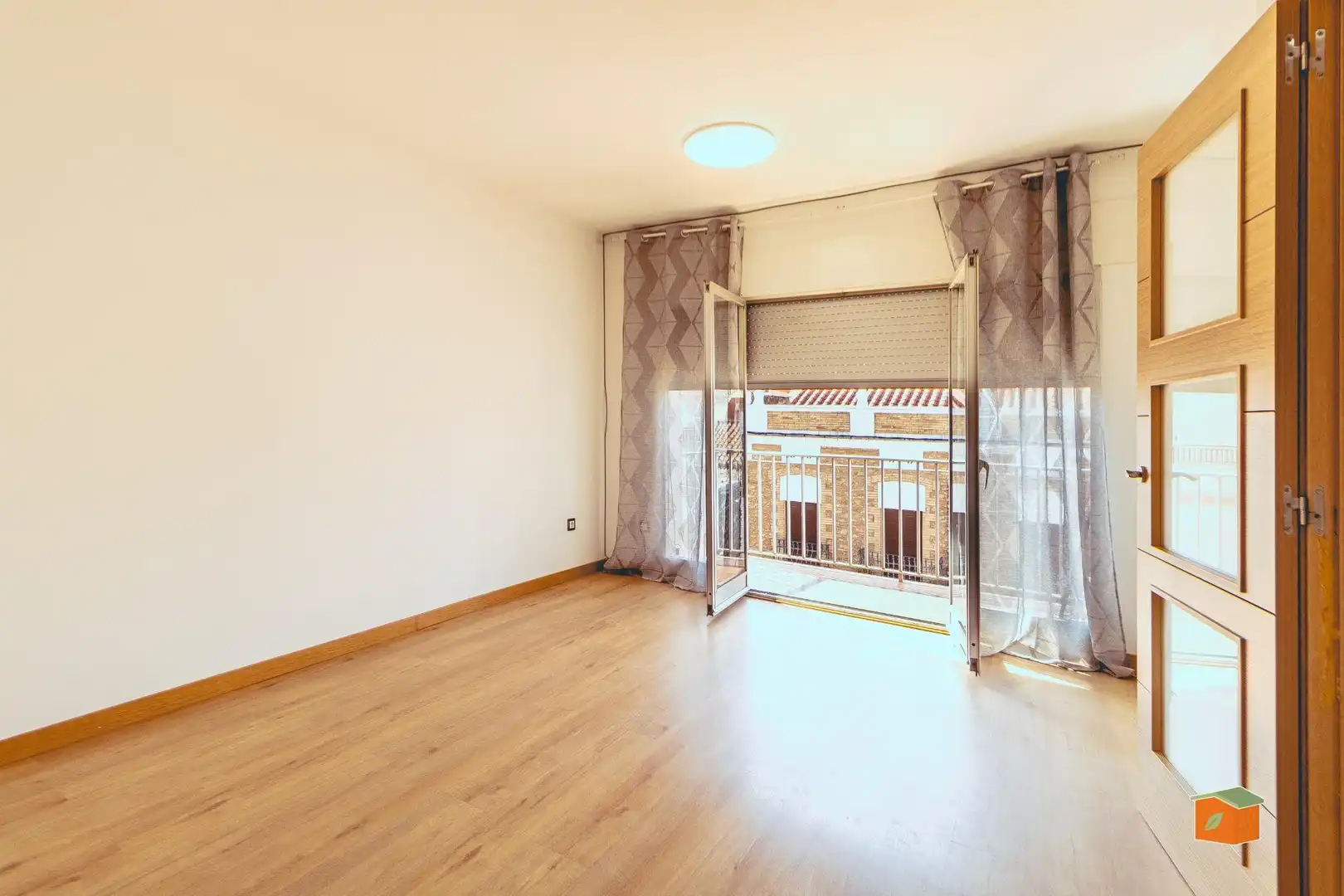 Schlafzimmer von Wohnungen zum Verkauf in Santa Bàrbara mit Parkett, Terrasse und Balkon