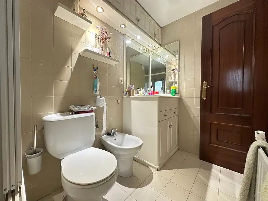 Baño de Piso en venta en Santiago de Compostela  con Aire acondicionado, Calefacción y Trastero