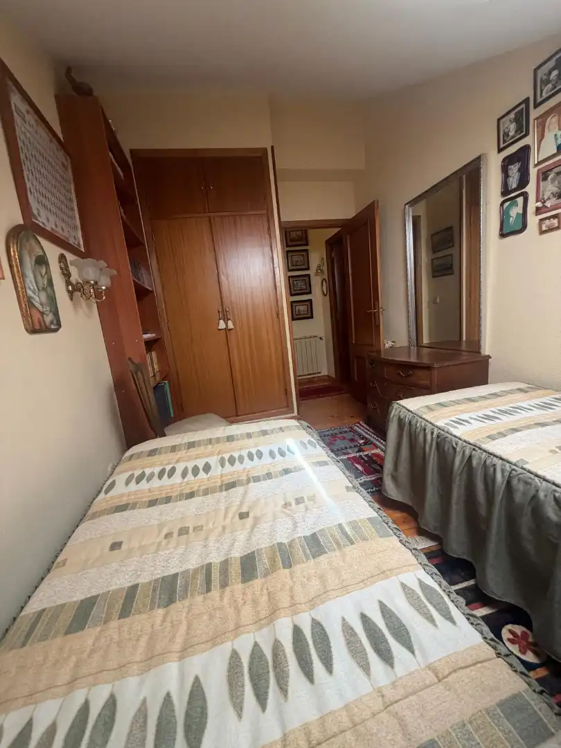 Dormitori de Dúplex en venda en Sepúlveda amb Calefacció, Parquet i Traster