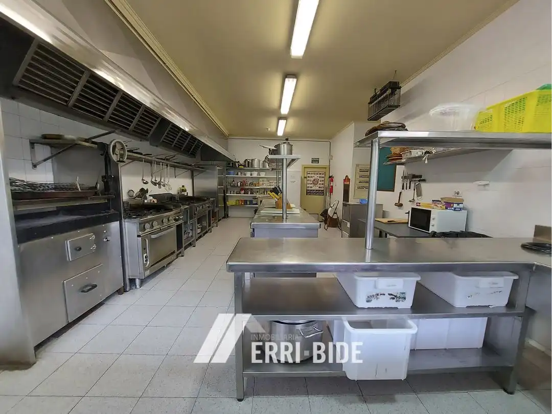 Cocina de Local en venta en Mungia con Aire acondicionado