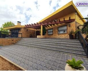 Vista exterior de Finca rústica en venda en Sax amb Aire condicionat, Jardí privat i Terrassa
