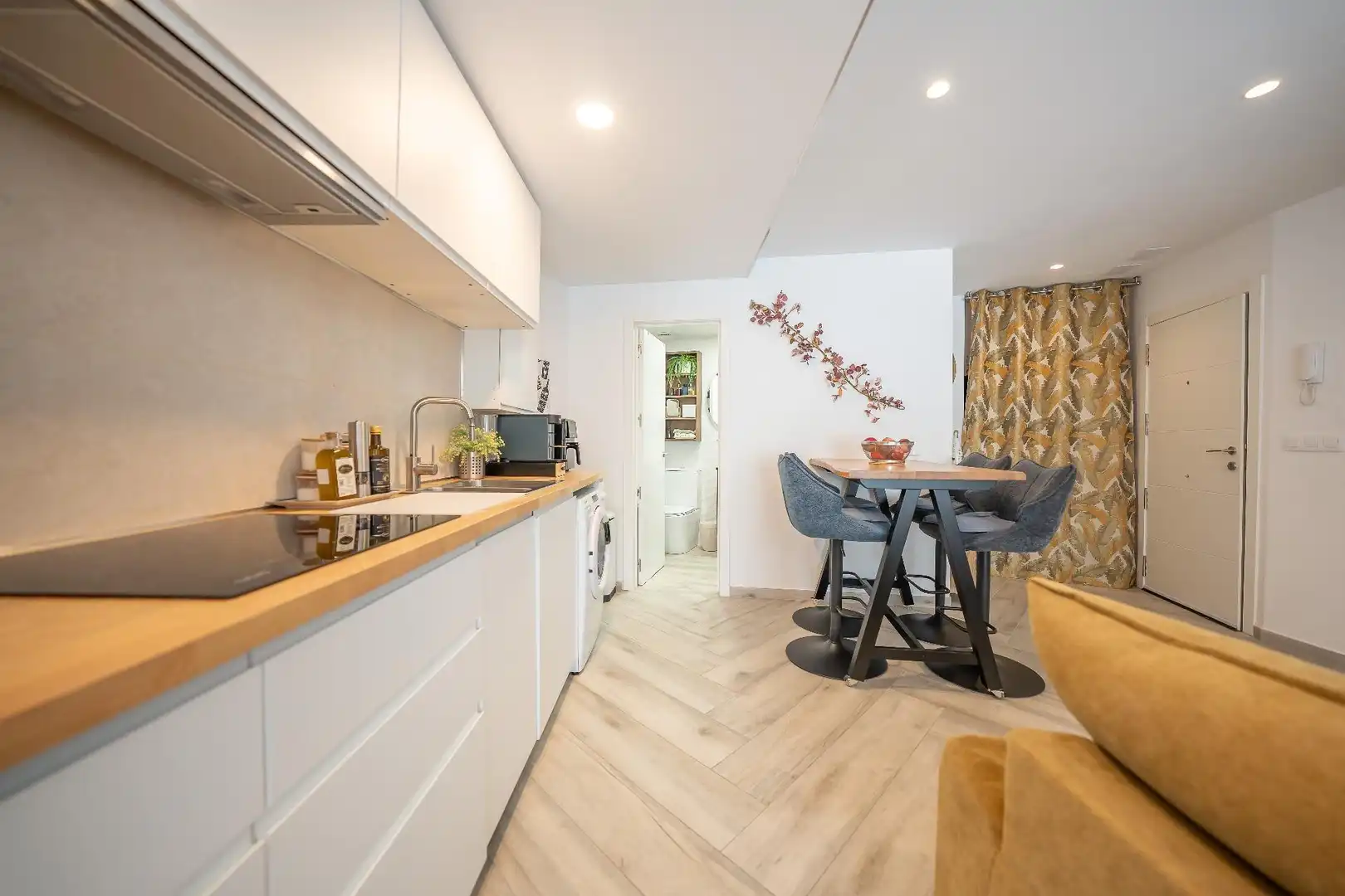 Cocina de Planta baja en venta en Dénia con Aire acondicionado, Calefacción y Jacuzzi