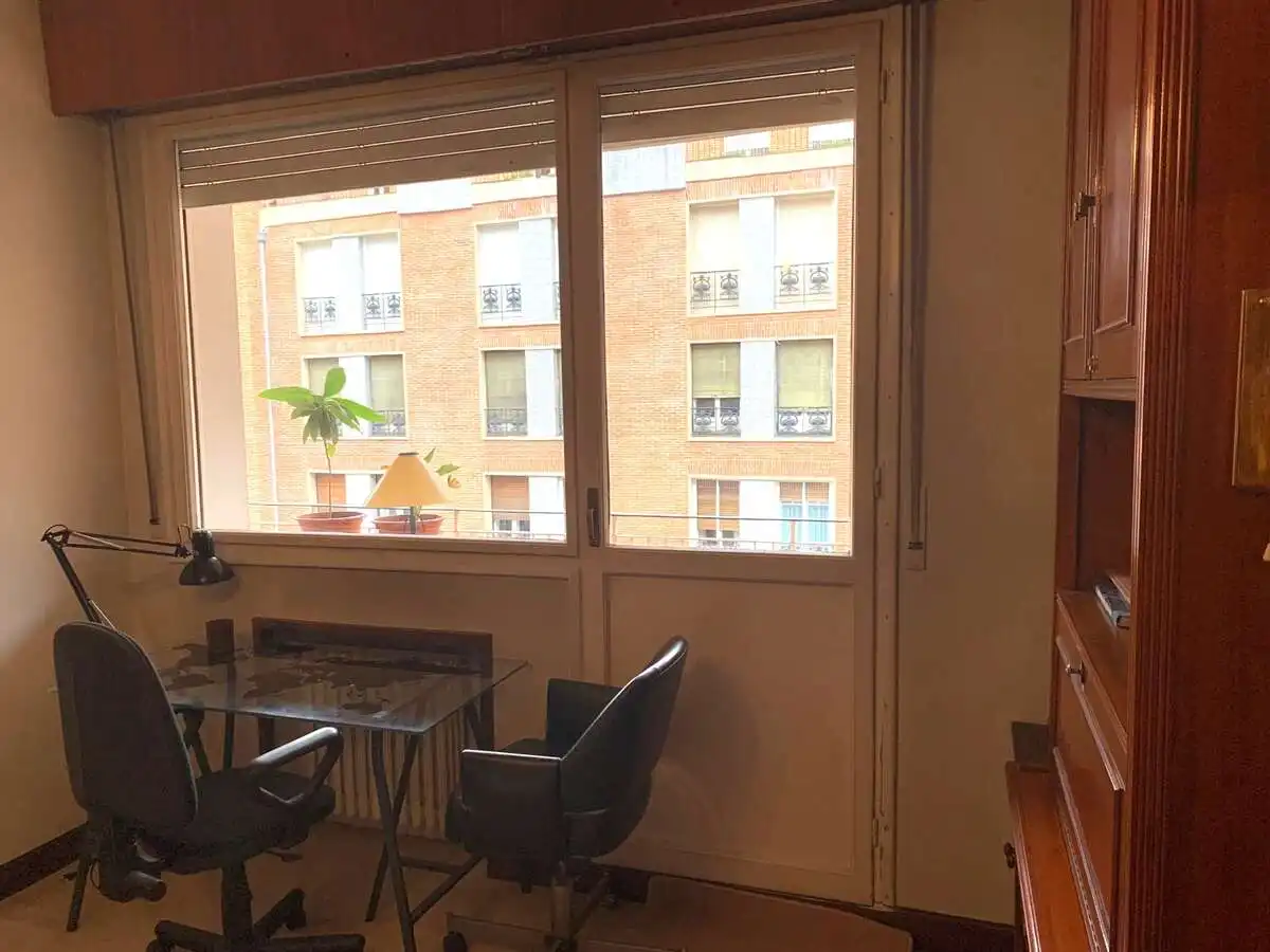 Habitación de Piso en venta en Bilbao  con Calefacción, Terraza y Trastero