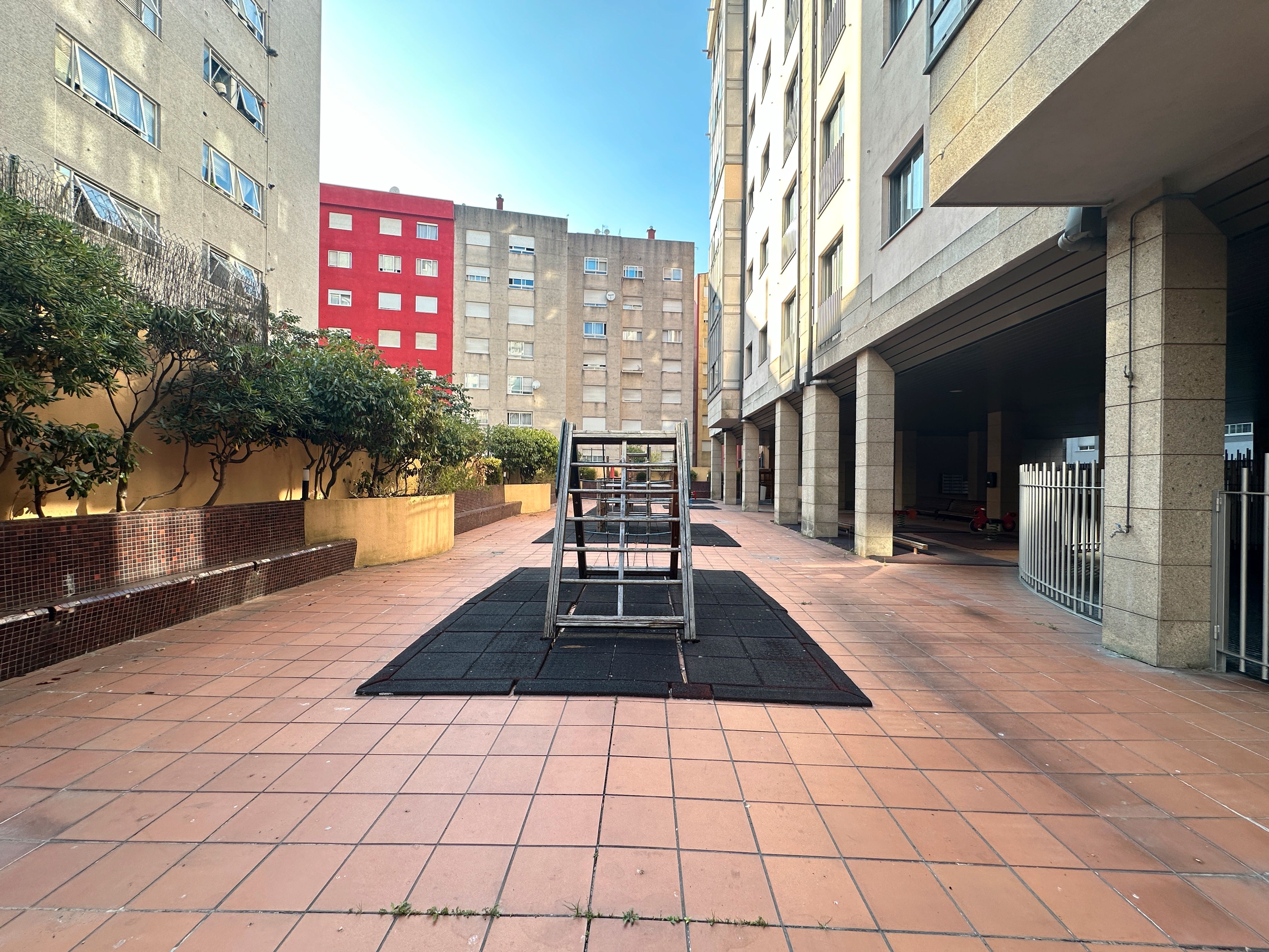 Exterior view of Flat for sale in Vigo   with Heating, Parquet flooring and Storage room