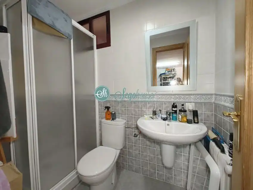 Baño de Casa o chalet en venta en Segovia con Calefacción y Trastero