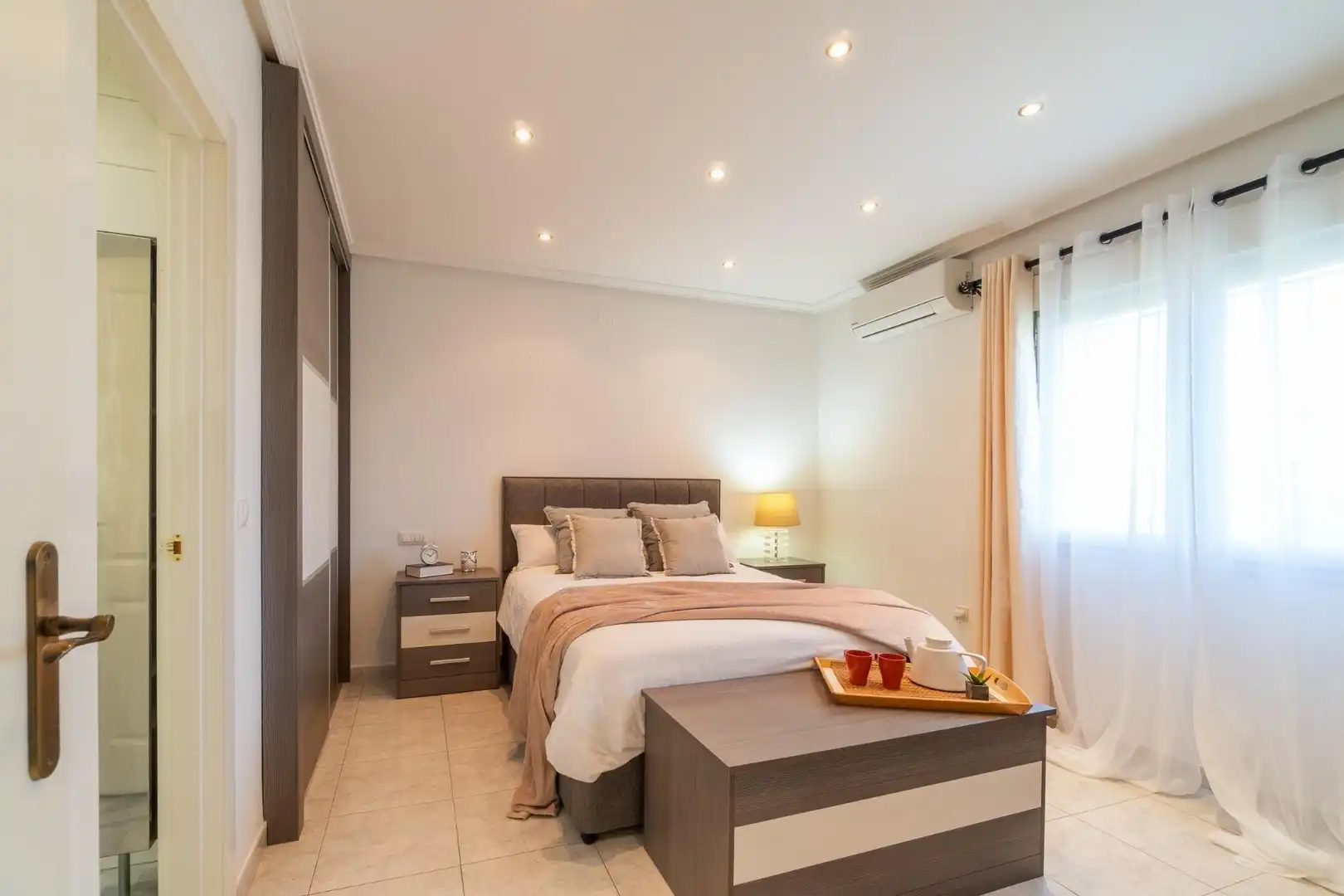 Dormitori de Casa o xalet en venda en Orihuela amb Aire condicionat, Calefacció i Jardí privat