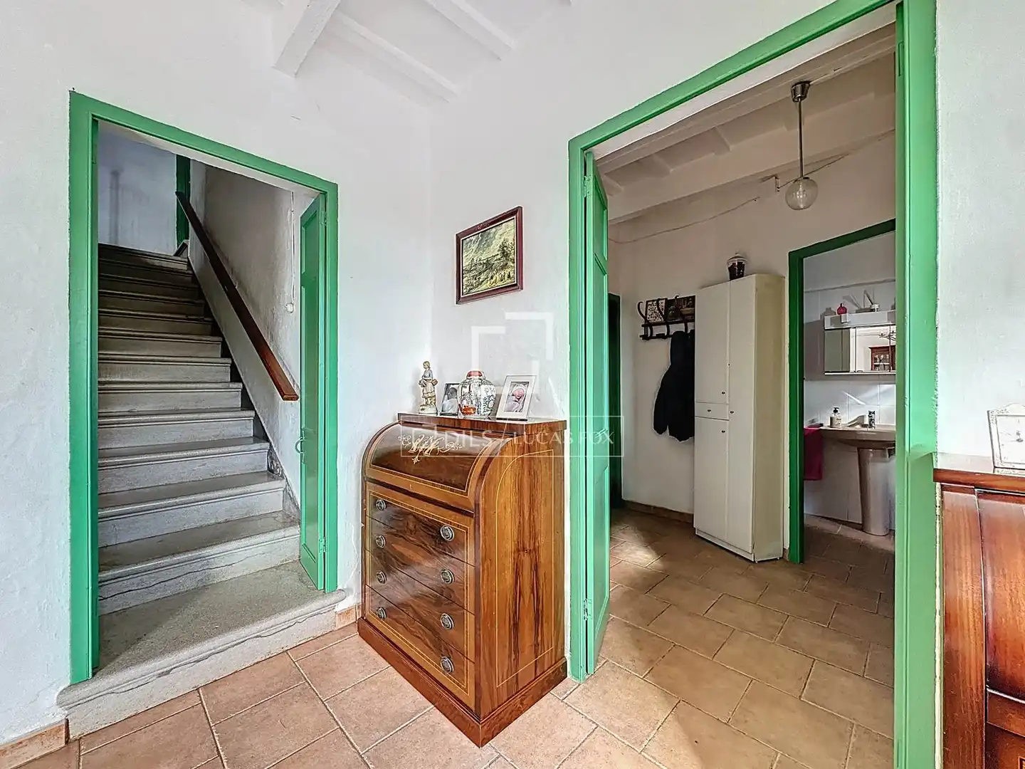 Country house zum Verkauf in Es Castell mit Privatgarten, Abstellraum und Balkon