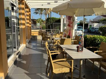 Local comercial en traspaso en Sonnenland