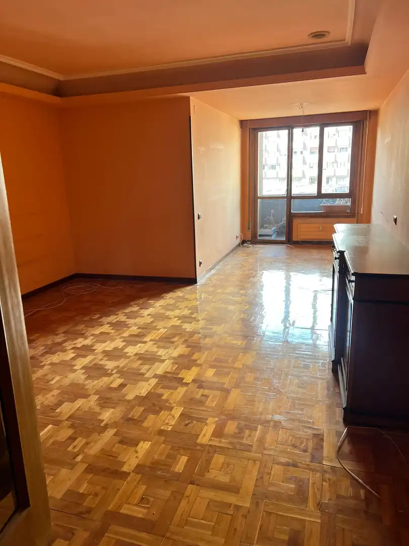 Piso en venta en Oviedo  con Calefacción, Parquet y Terraza