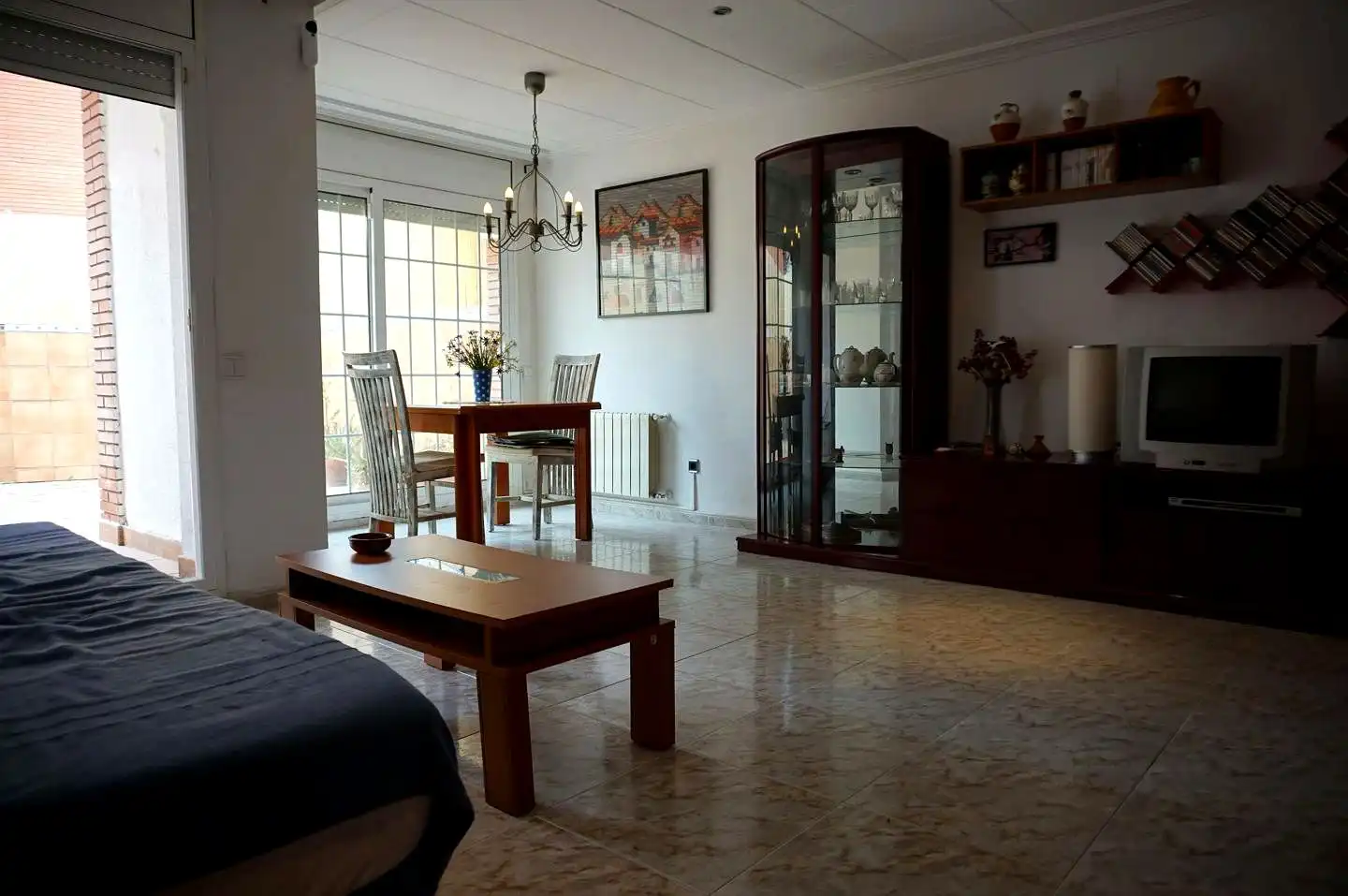 Sala de estar de Casa adosada en venta en Tordera con Aire acondicionado, Calefacción y Jardín privado