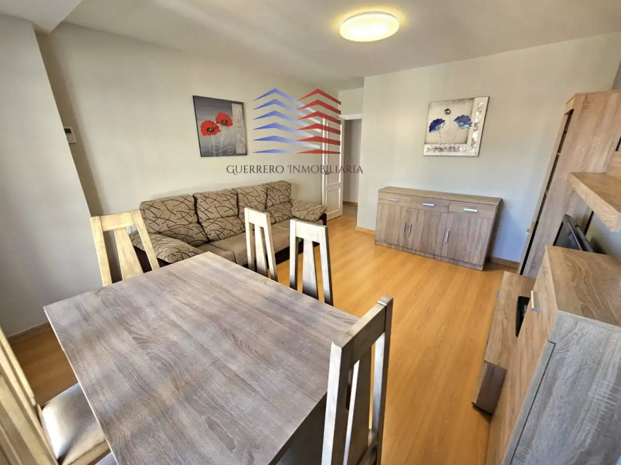 Wohnzimmer von Wohnungen zur Miete in Ourense Capital  mit Heizung, Parkett und Möbliert