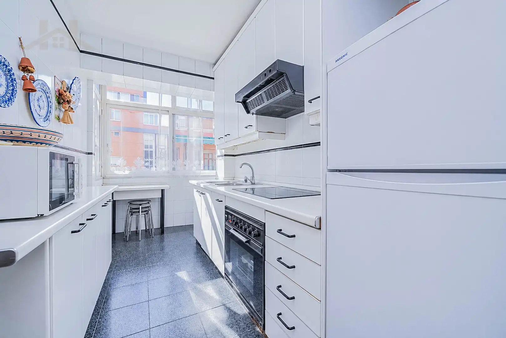 Flat with lift for sale in Calle Hogar 68, imagen 4