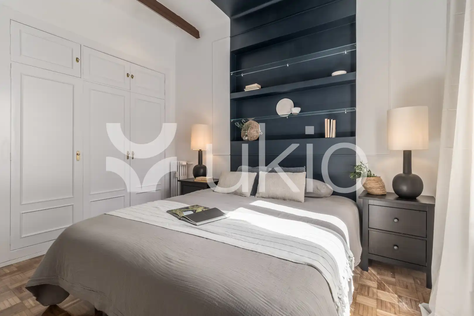 Habitación de Apartamento de alquiler en Madrid con Aire acondicionado, Calefacción y Amueblado