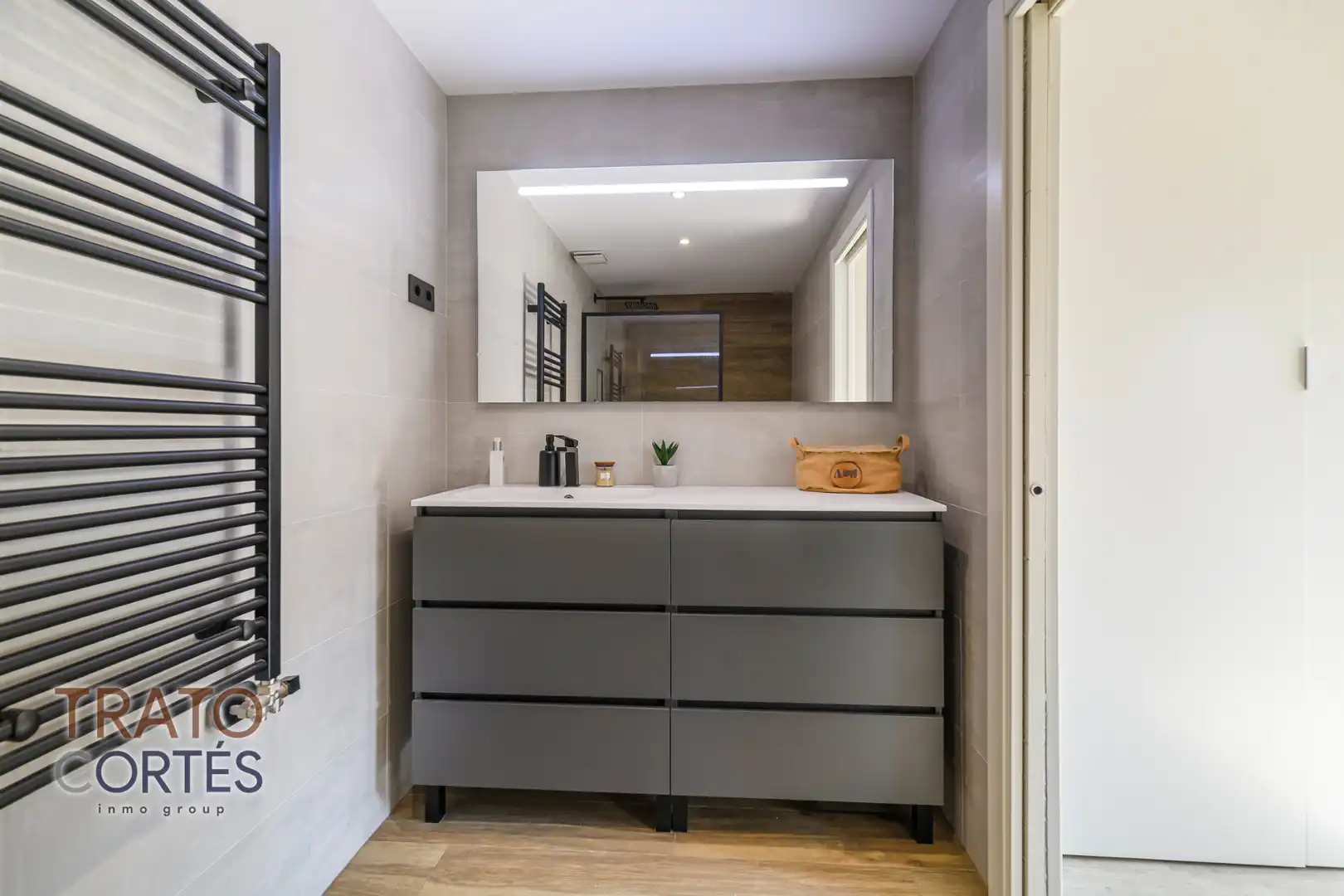Flat with terrace for sale in Plaça Magdalena Trias, imagen 22