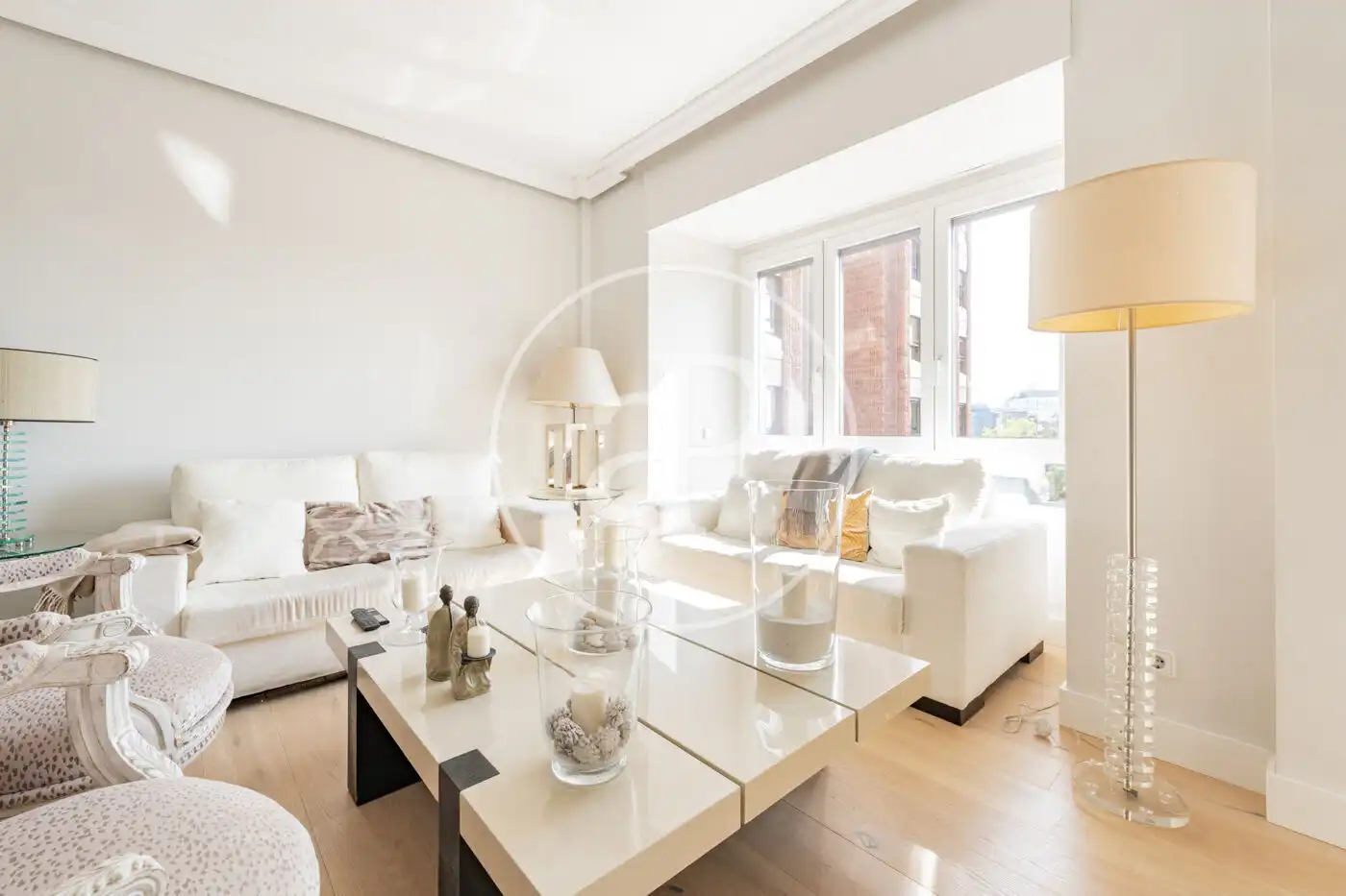Sala de estar de Piso en venta en  Madrid Capital con Aire acondicionado, Calefacción y Jardín privado