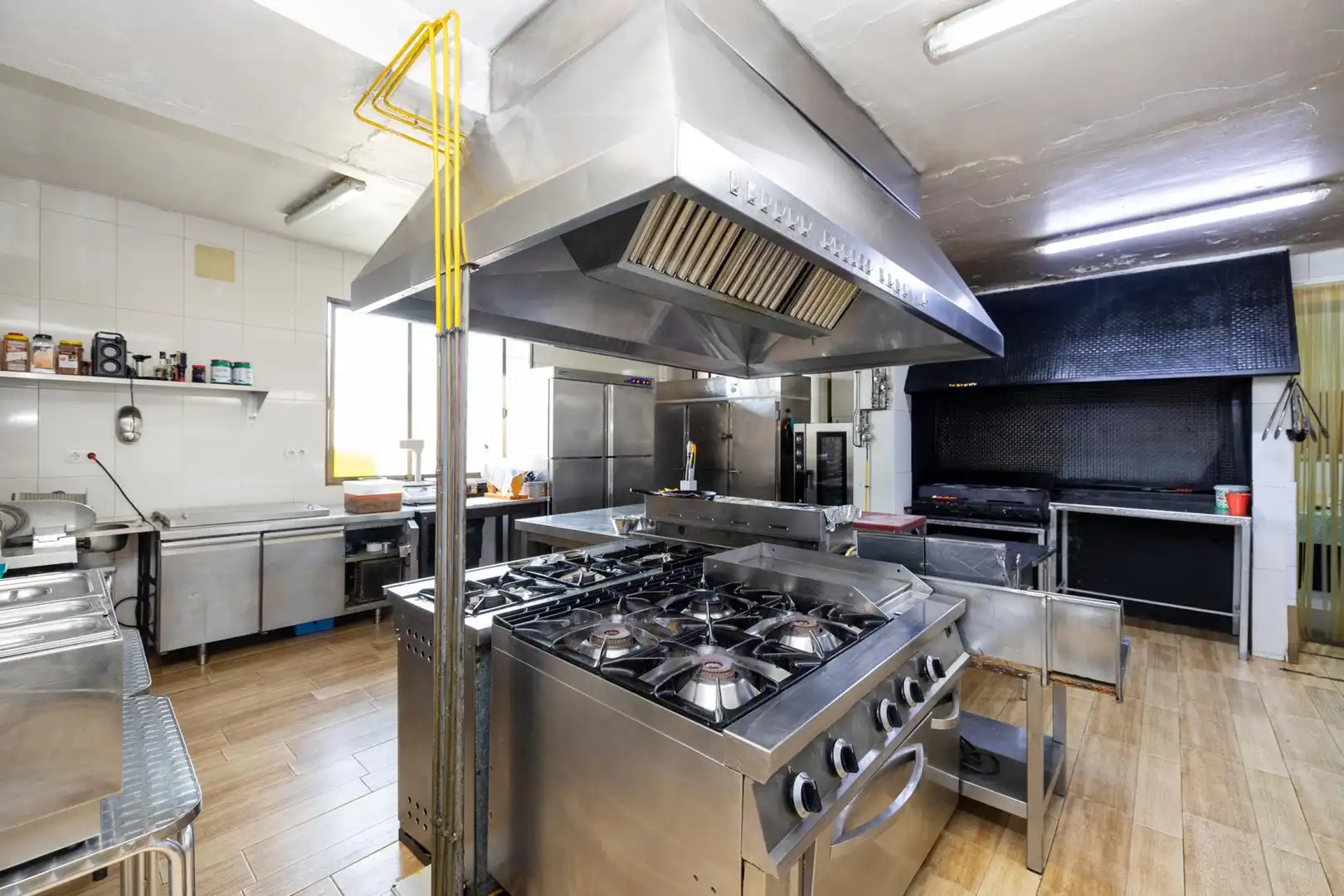 Cocina de Local en venta en Huélago