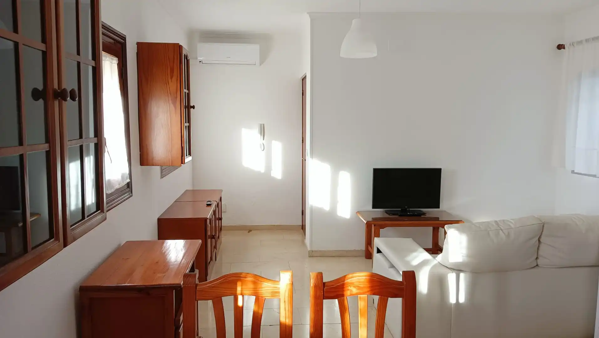 Sala de estar de Apartamento de alquiler en Granada con Calefacción y Amueblado