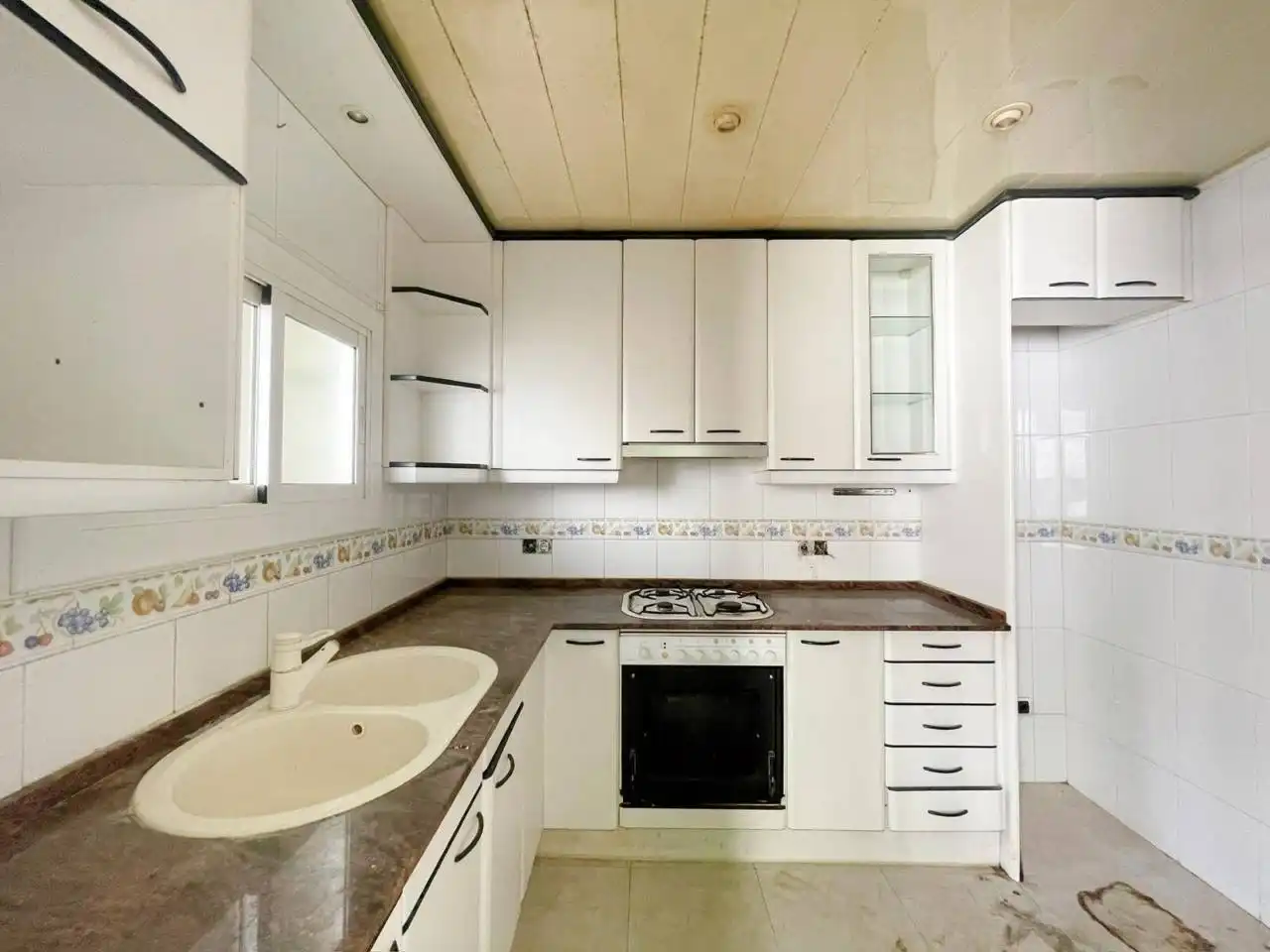 Küche von Wohnung zum Verkauf in Cerdanyola del Vallès mit Heizung und Balkon