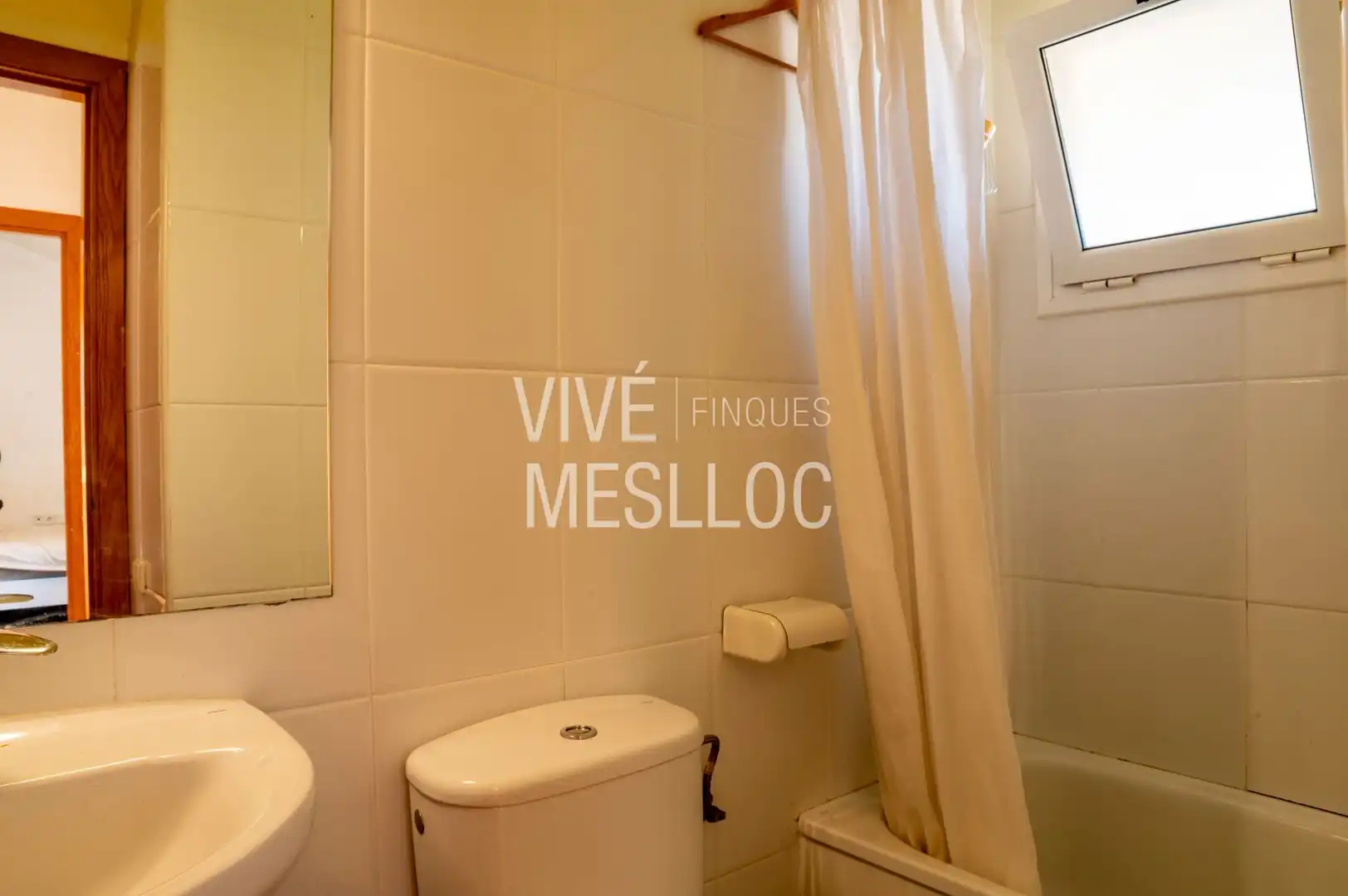 Baño de Piso en venta en Alella con Calefacción, Terraza y Trastero