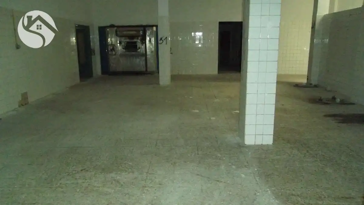 Local comercial en venda a Reyes Católicos - Paseo San Antonio