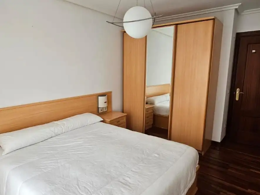 Piso con piscina en venta en PASEO TENORIO 2, imagen 2