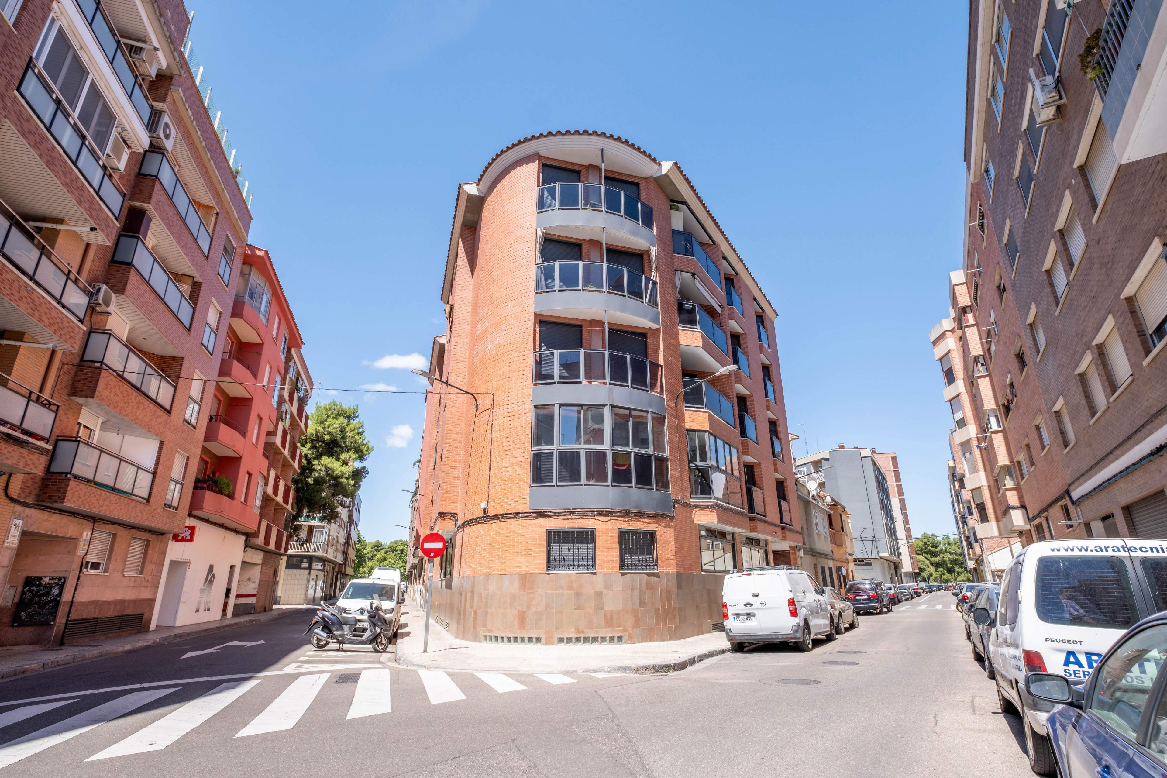 Vista exterior de Pis en venda en  Zaragoza Capital amb Balcó