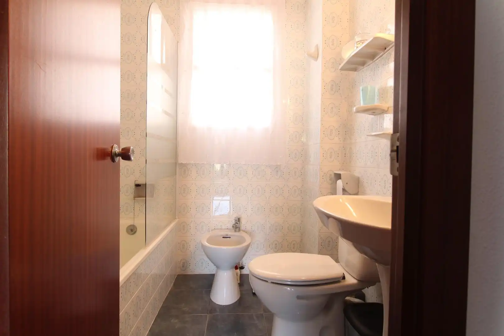 Baño de Apartamento en venta en Cullera con Terraza, Amueblado y Balcón