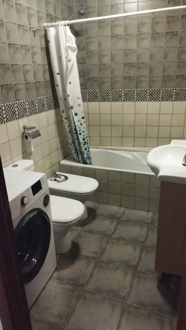 Bany de Apartament en venda en Orba amb Aire condicionat, Calefacció i Piscina