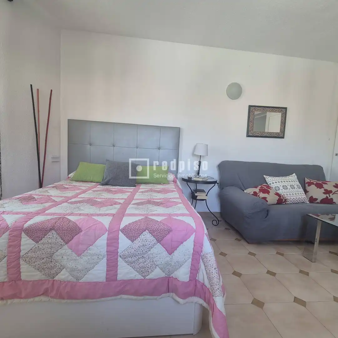 Schlafzimmer von Wohnung zum Verkauf in Sevilla mit Klimaanlage, Heizung und Möbliert