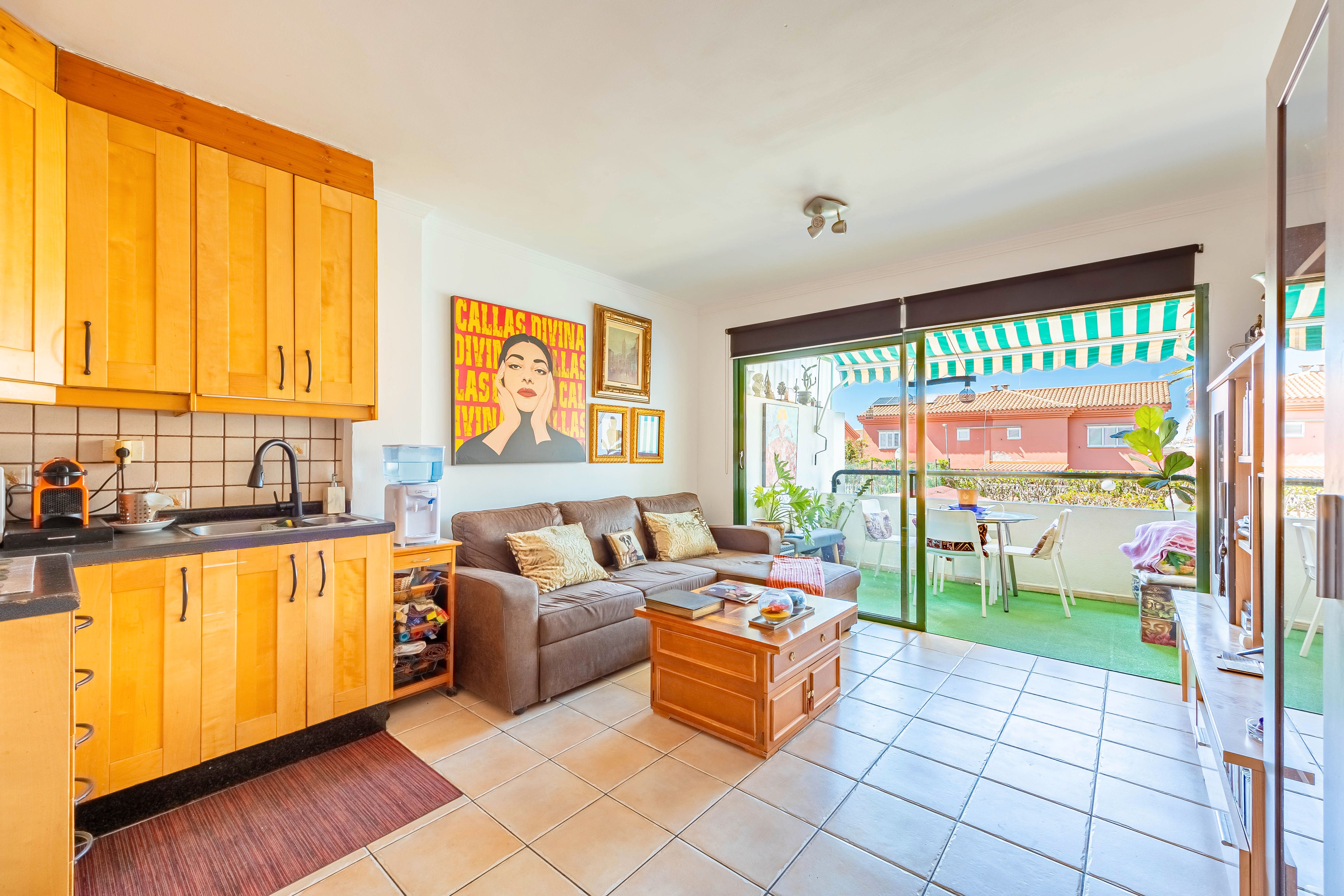 Sala de estar de Piso en venta en San Bartolomé de Tirajana con Terraza, Piscina y Amueblado