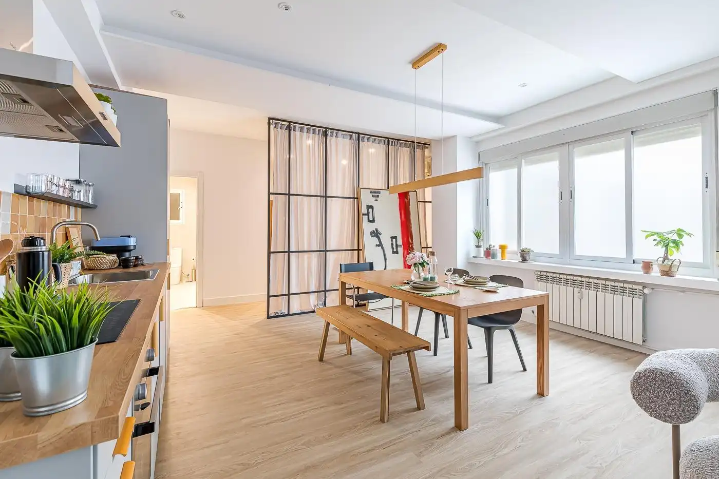 Menjador de Apartament en venda en Madrid amb Aire condicionat, Calefacció i Moblat