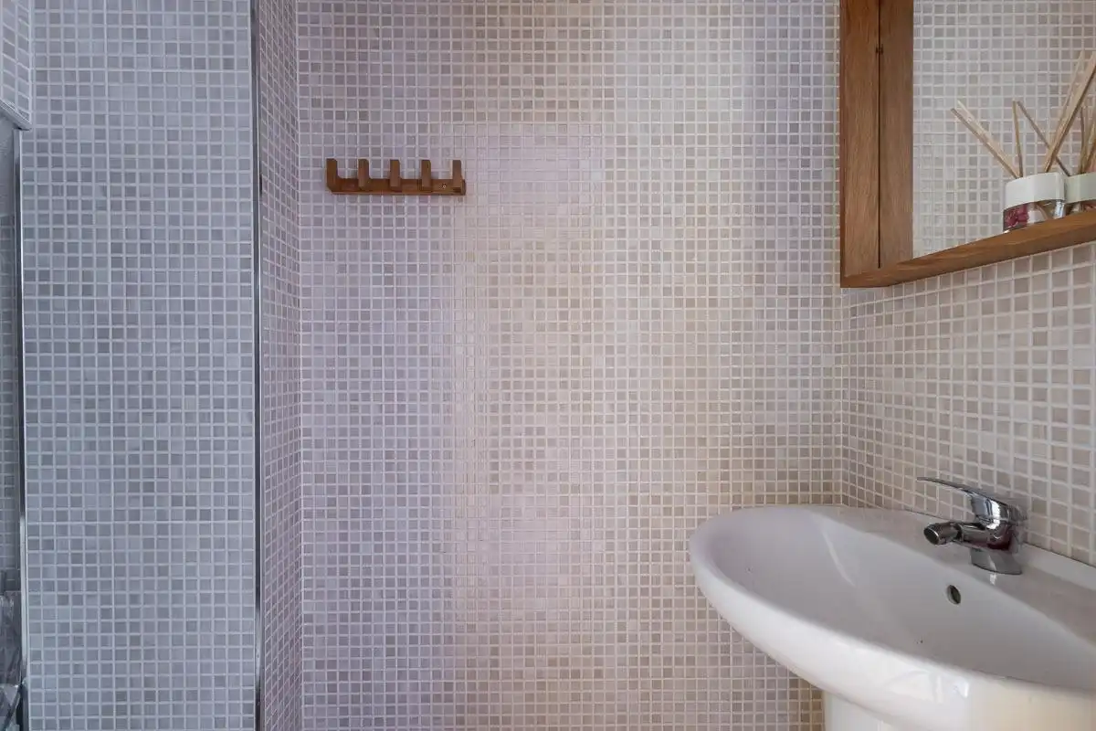 Bathroom of Detached homes for sale in Vegas del Genil  with Air Conditioner and Swimming Pool