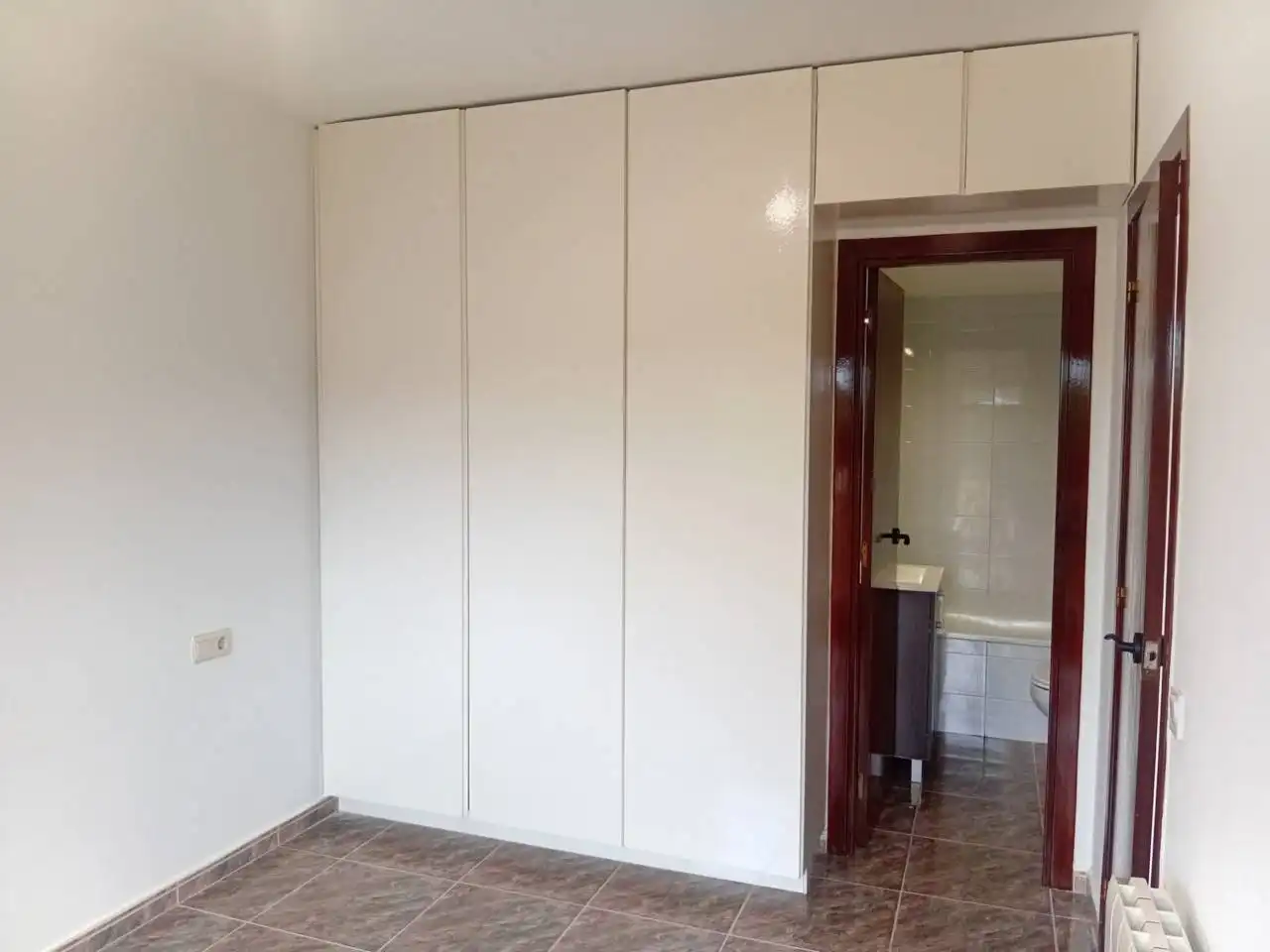 Bedroom of Flat for rent in Nord-est