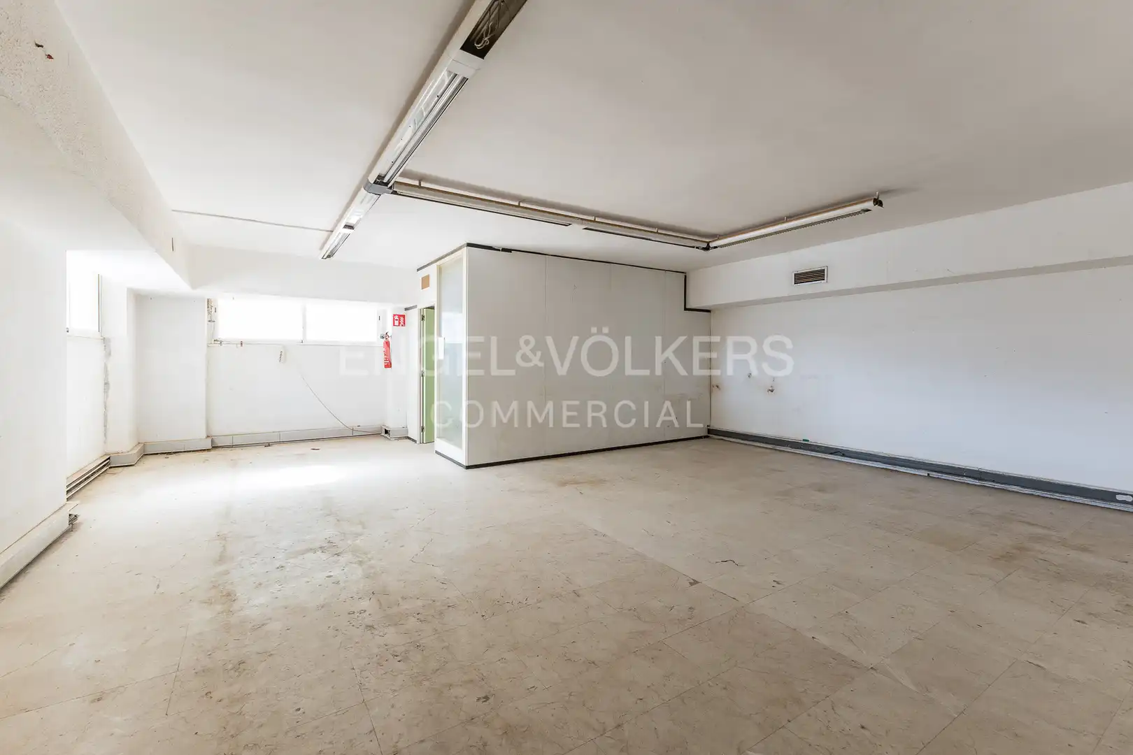 Büro zur Miete in Esplugues de Llobregat