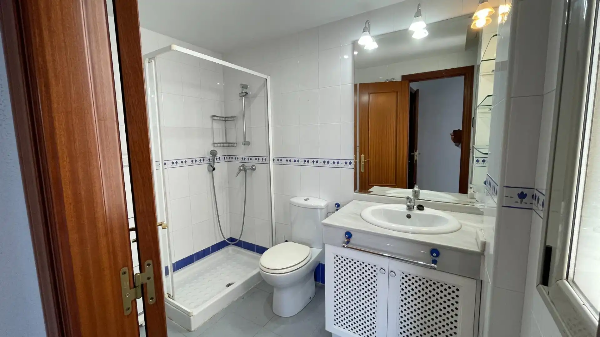 Badezimmer von Wohnung zum Verkauf in Córdoba mit Klimaanlage und Terrasse