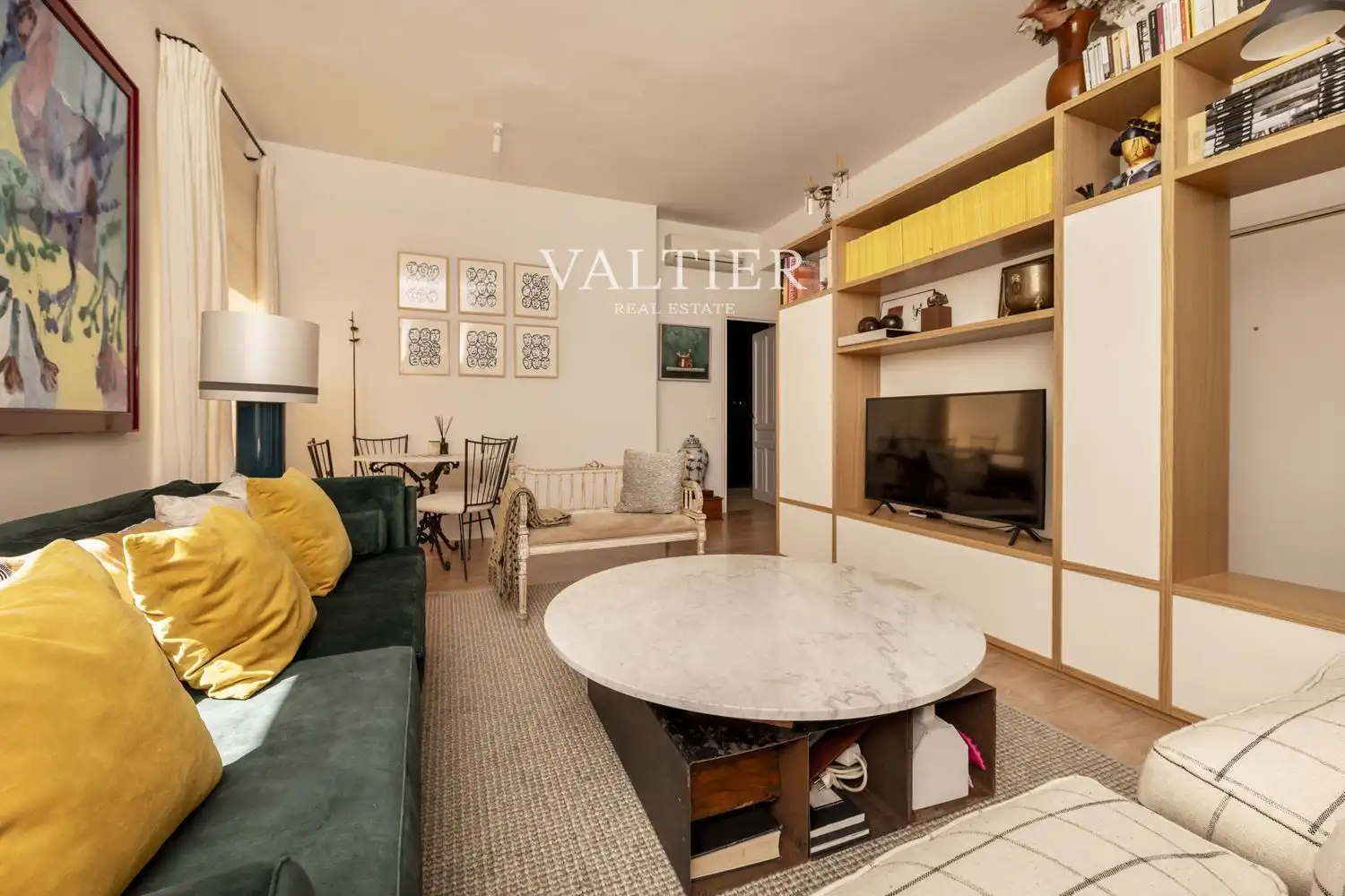 Living room of Flat for rent in  Madrid Capital  with Air Conditioner and Furnished