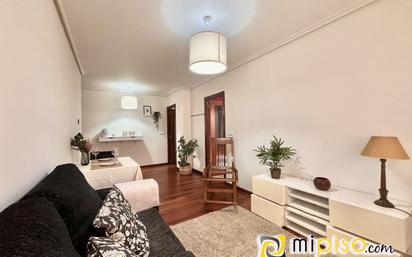 Living room of Flat for sale in Santoña  with Heating and Furnished