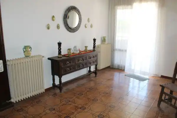 Casa adosada en venta en Urda con Calefacción, Terraza y Trastero