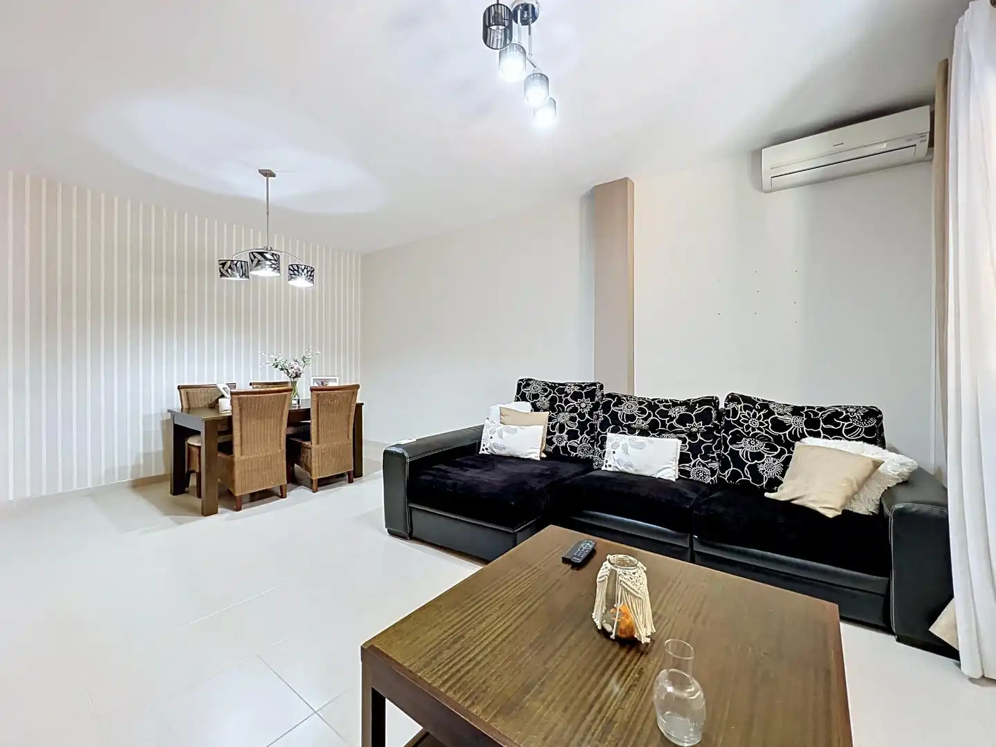 Living room of Detached homes for sale in Rioja  with Private garden