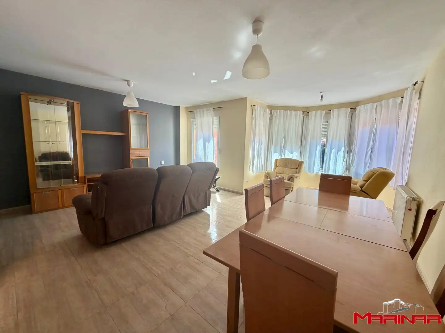 Sala d'estar de Casa adosada en venda en Seseña amb Calefacció, Jardí privat i Alarma