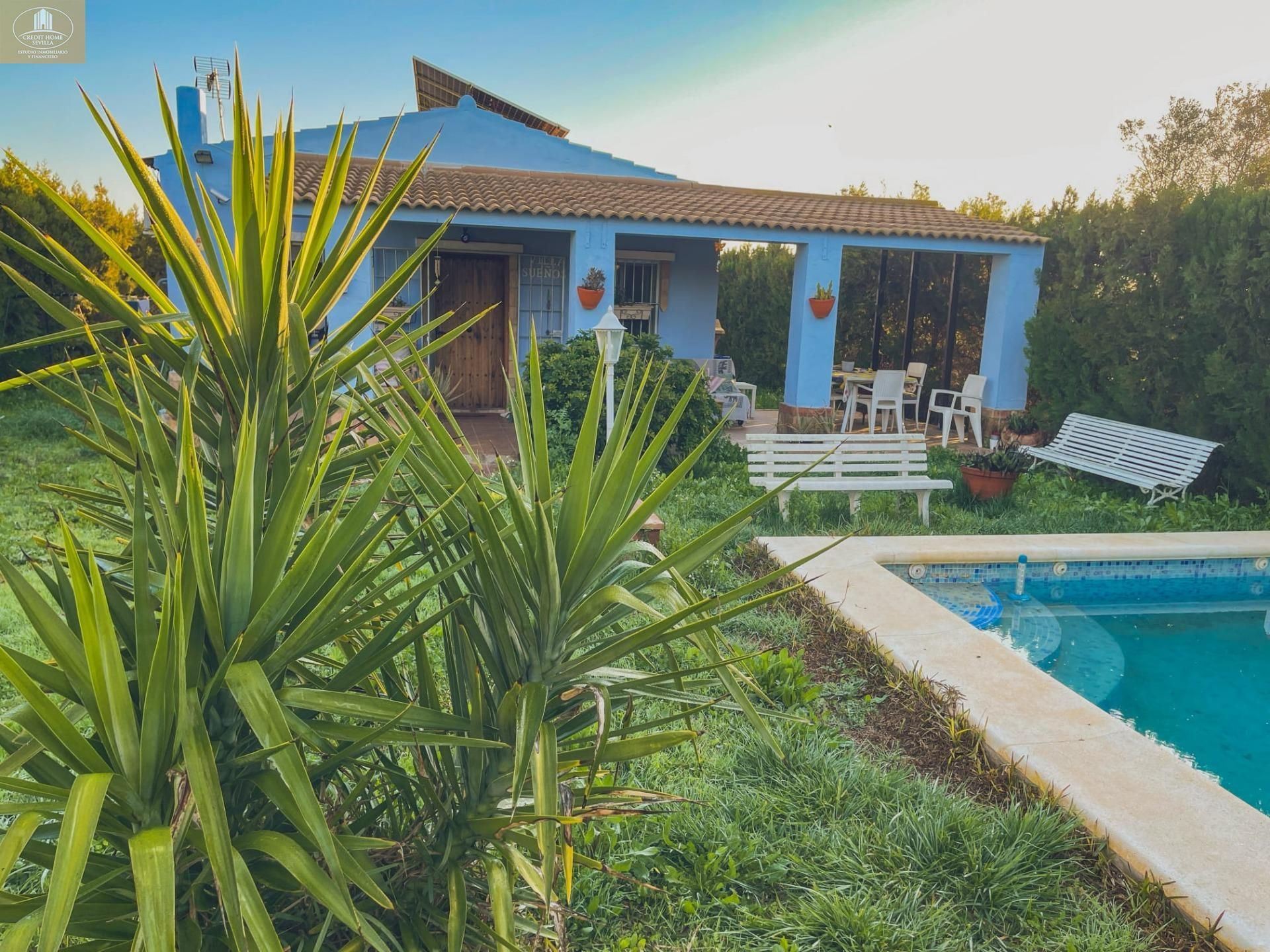 Jardí de Finca rústica en venda en Pilas amb Jardí privat, Traster i Piscina