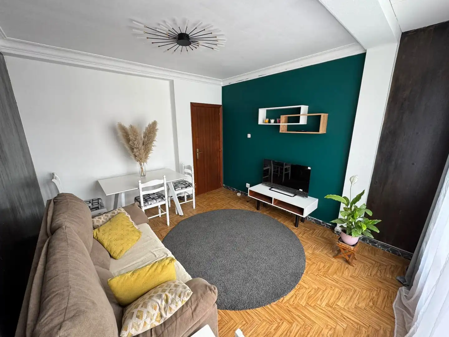 Living room of Flat for sale in Porta Nova