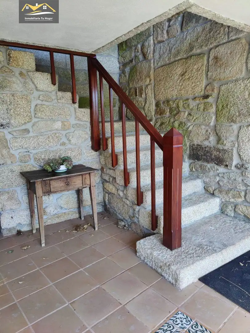 Houses for sale in Coles  with Heating, Private garden and Terrace